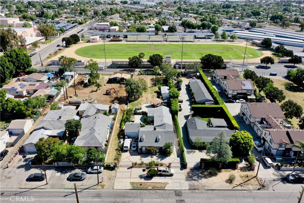main property photo 18