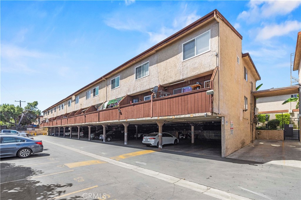 main property photo 42