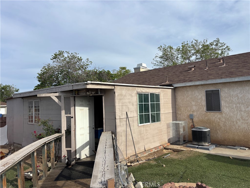 main property photo 16