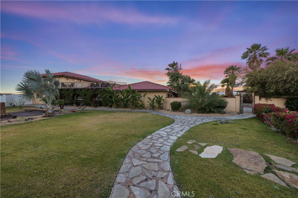 main property photo 11