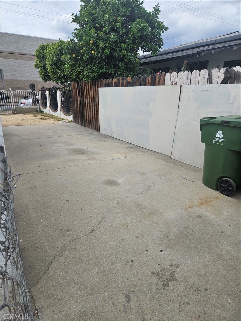 main property photo 41