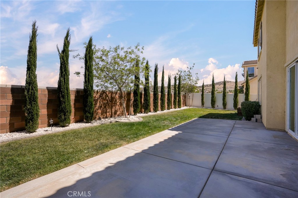 main property photo 29