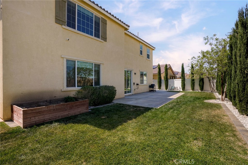 main property photo 30
