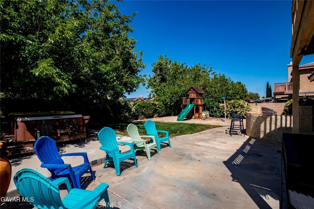main property photo 34