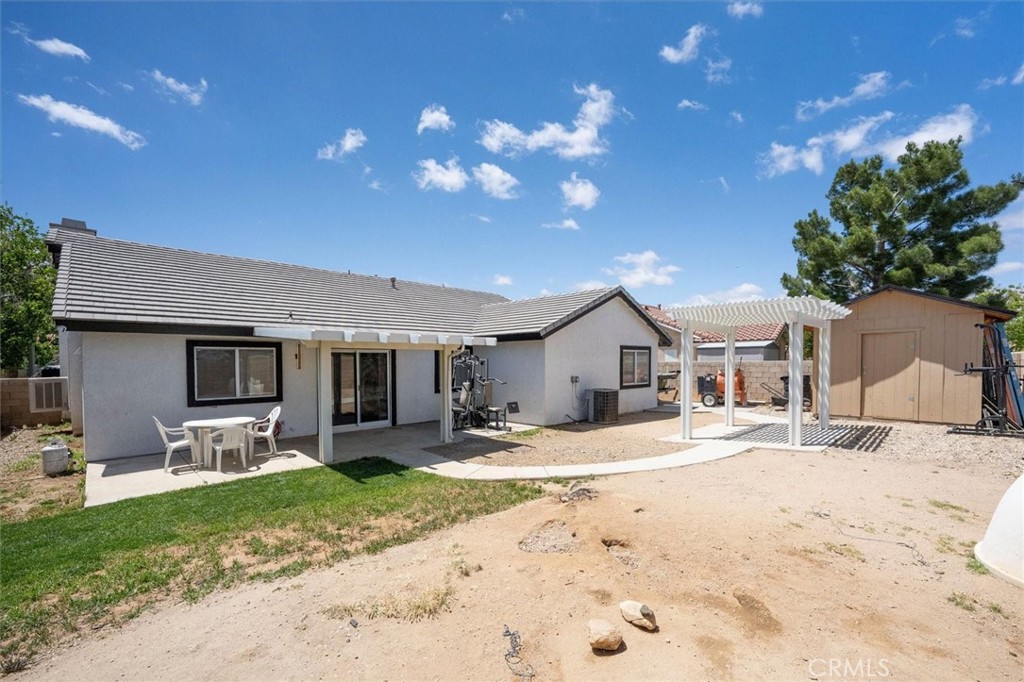 main property photo 30