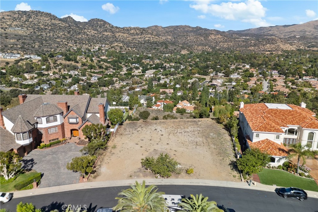 main property photo 10
