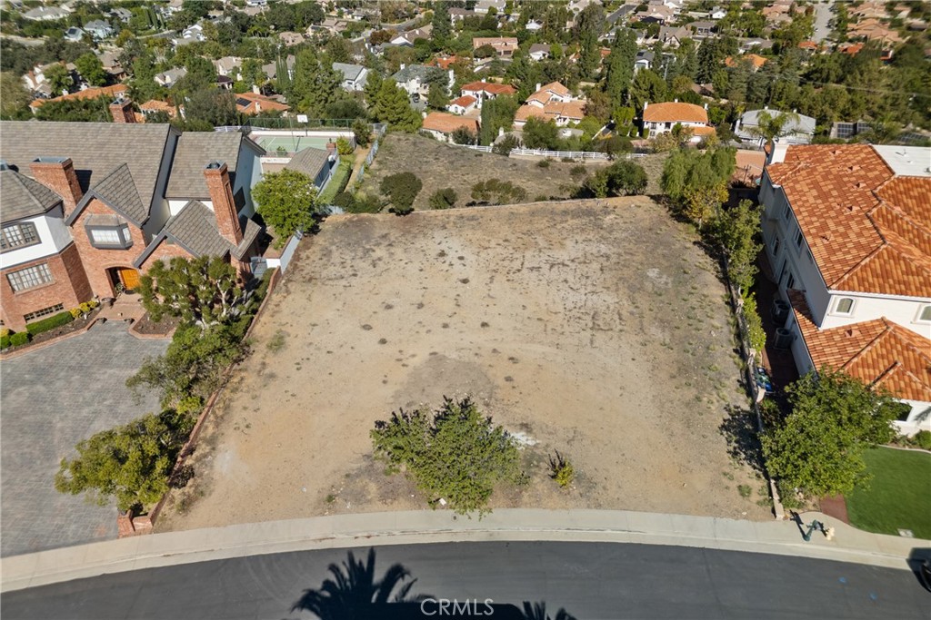 main property photo 11
