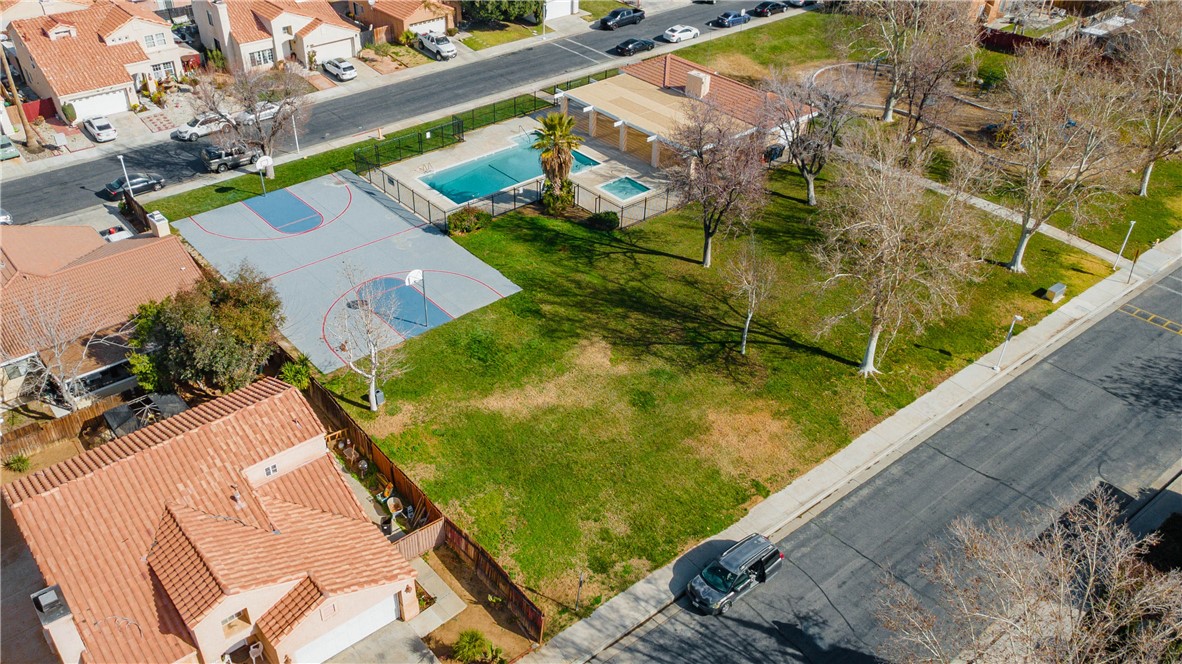 main property photo 26