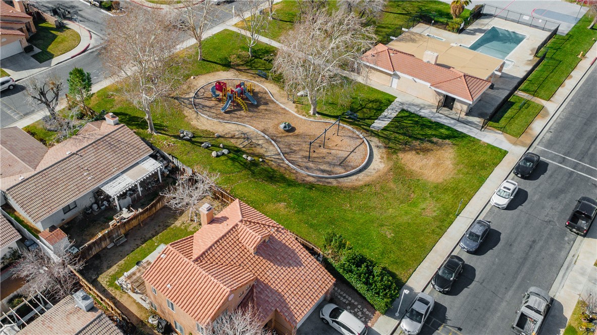 main property photo 27