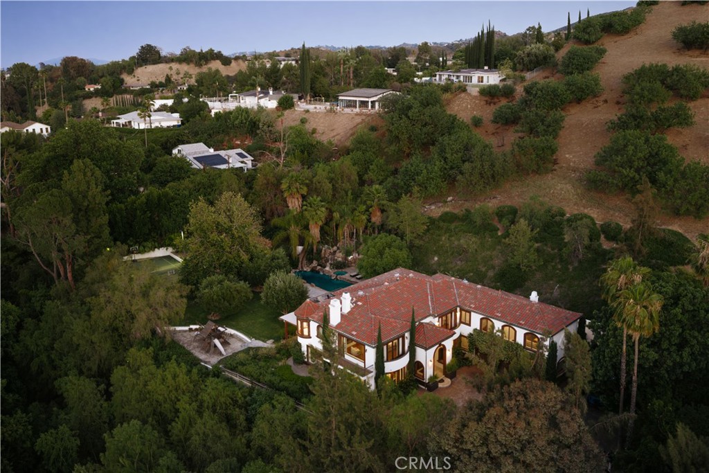 main property photo 44