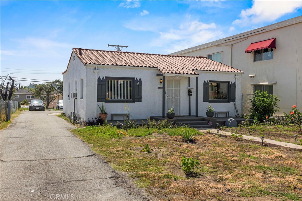 main property photo 15