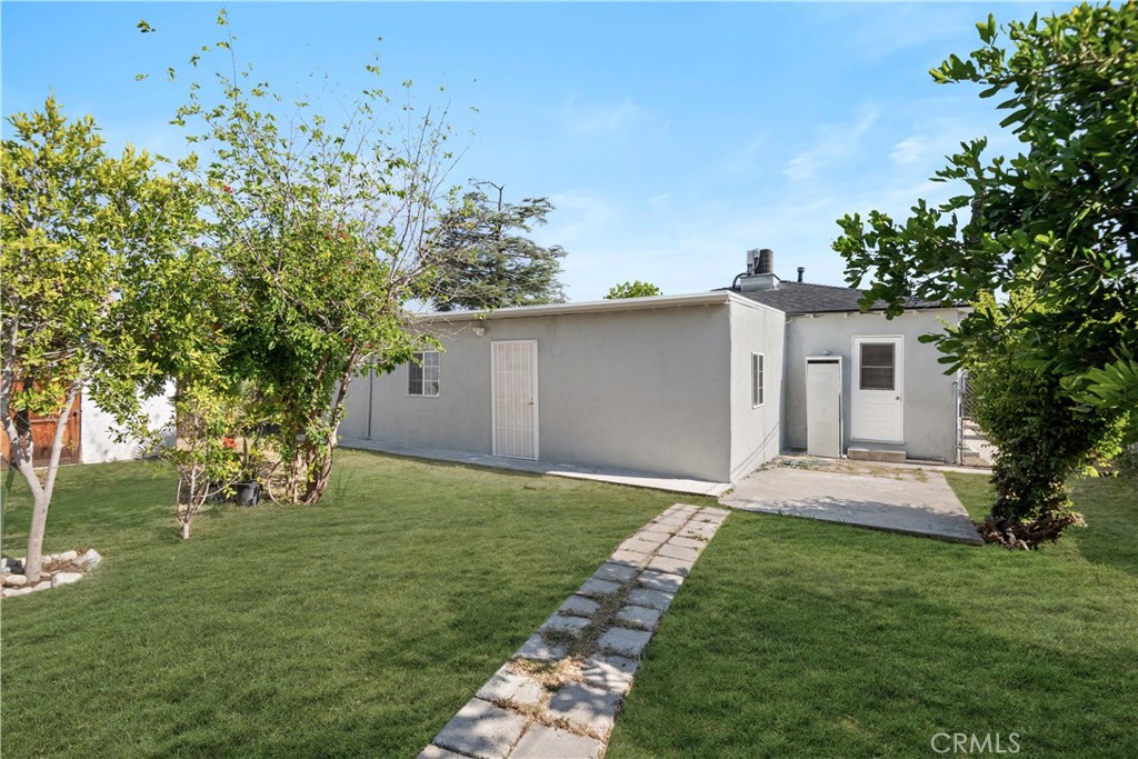 main property photo 18