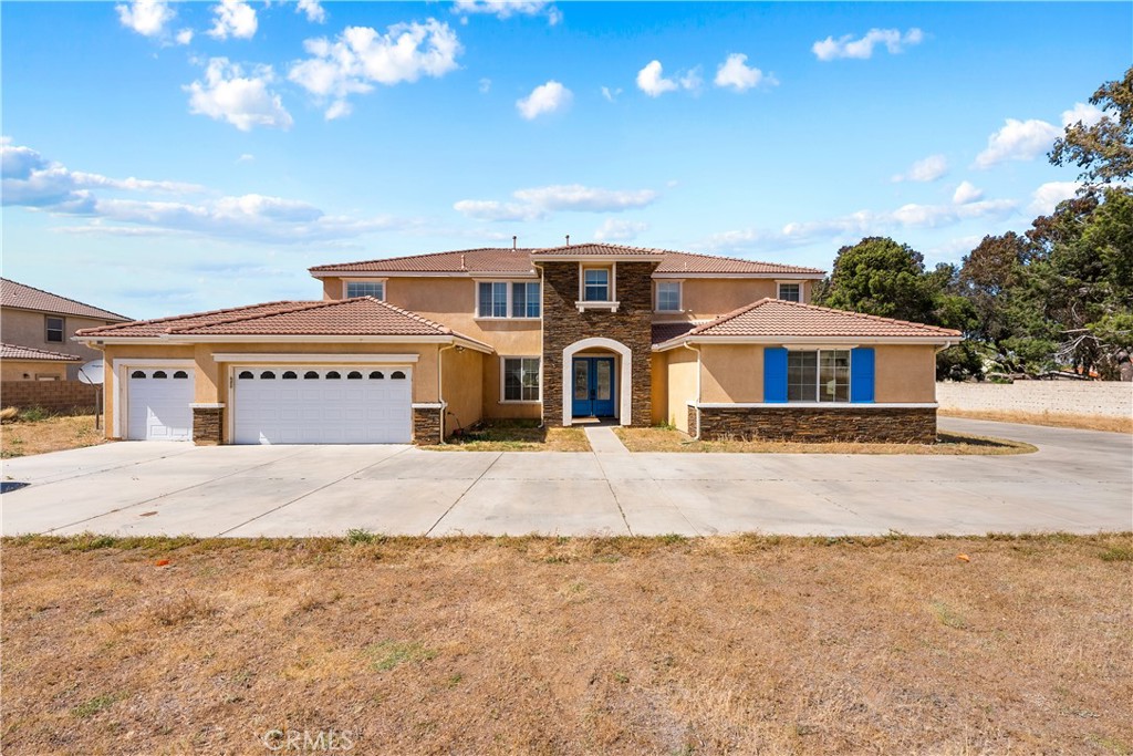 main property photo 3