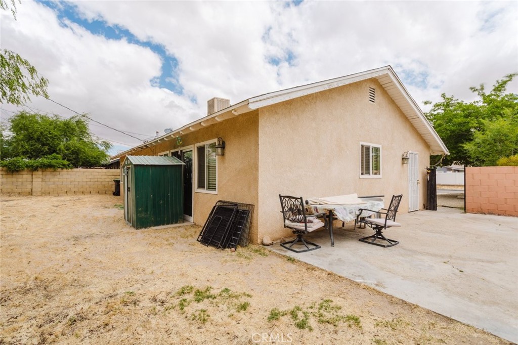 main property photo 28