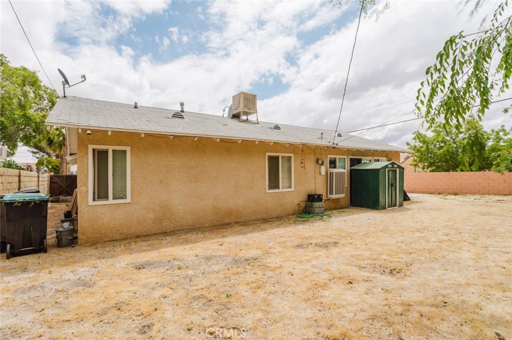 main property photo 30