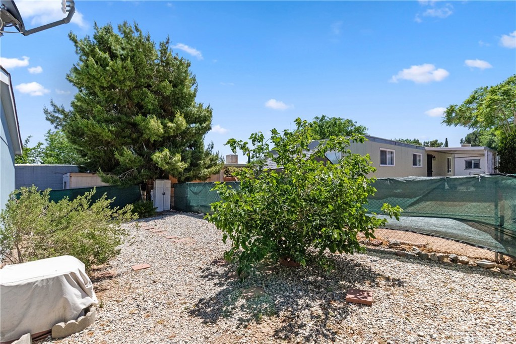main property photo 20