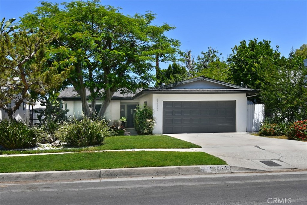 main property photo 0