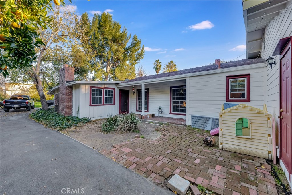 main property photo 20