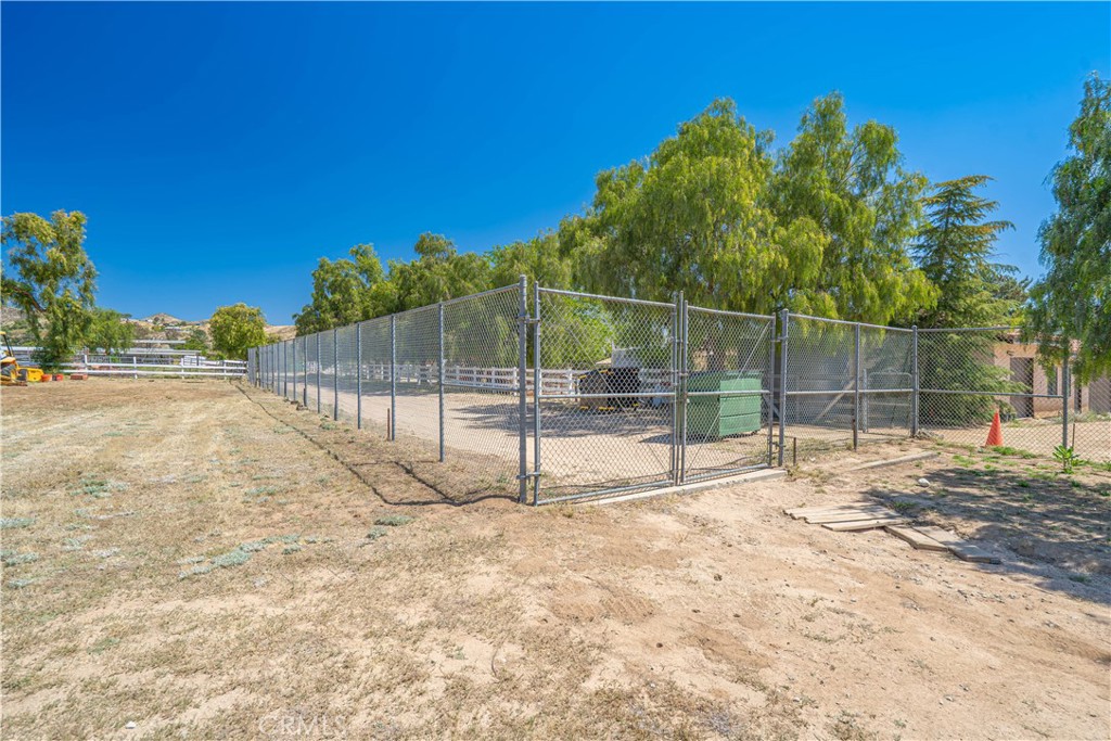 main property photo 67