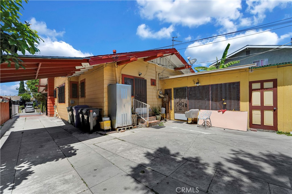 main property photo 12