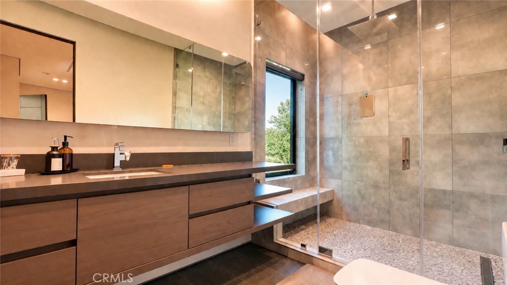 main property photo 69