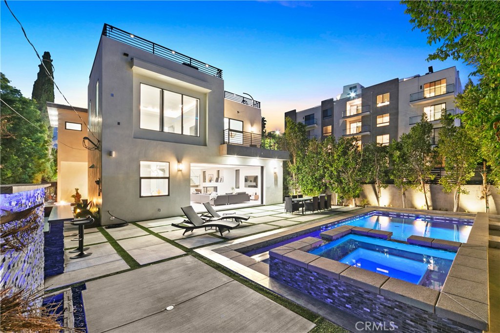 main property photo 15