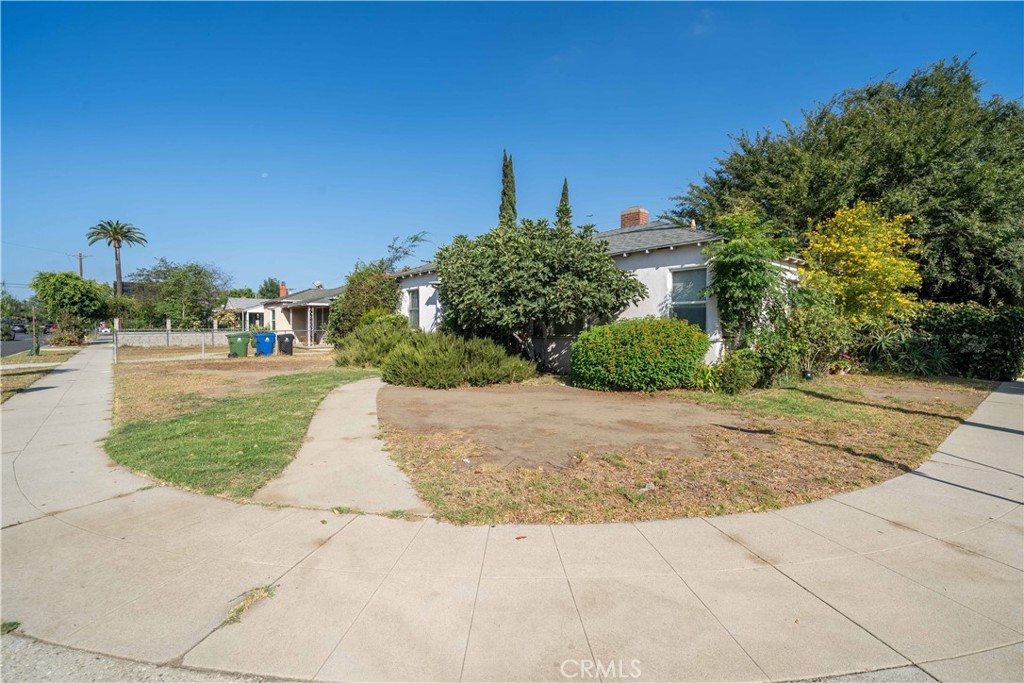 main property photo 15