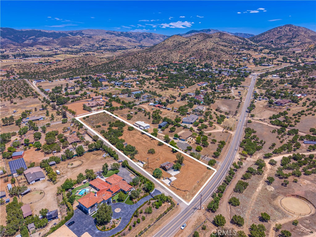 main property photo 12