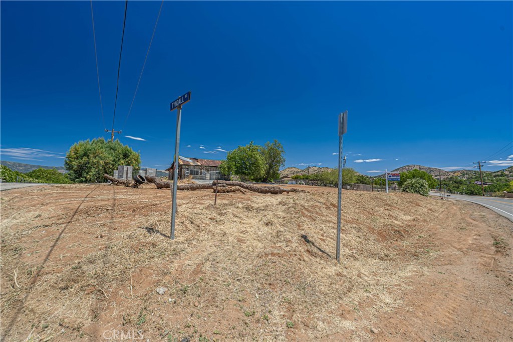 main property photo 18