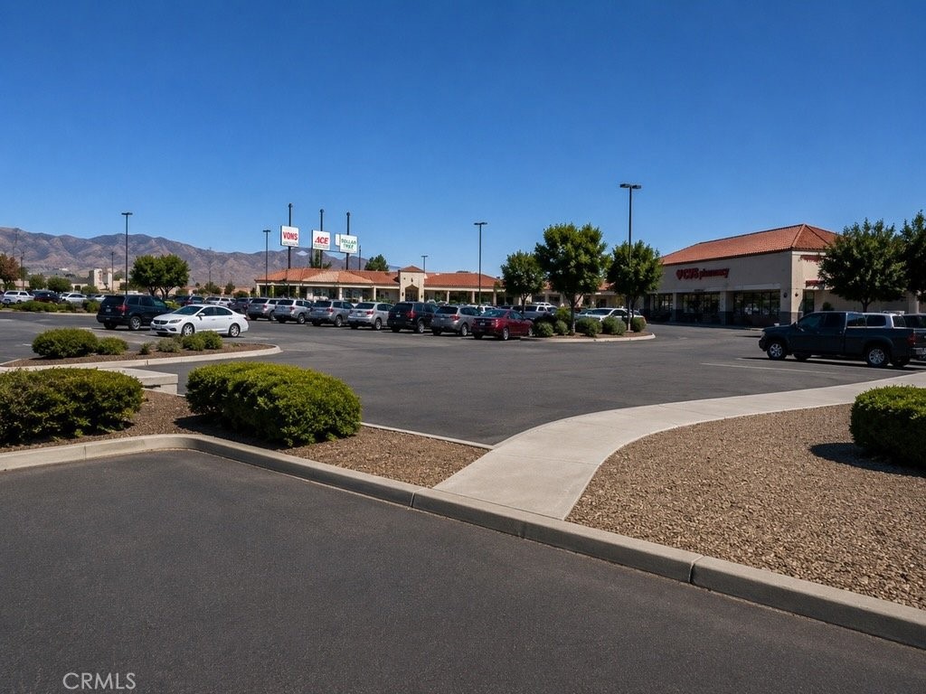 main property photo 5