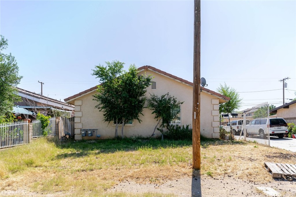 main property photo 4