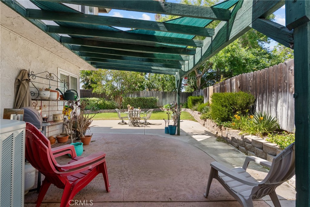 main property photo 50