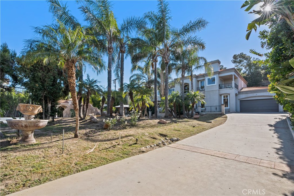 main property photo 41