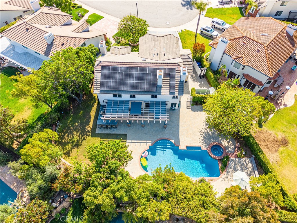 main property photo 37