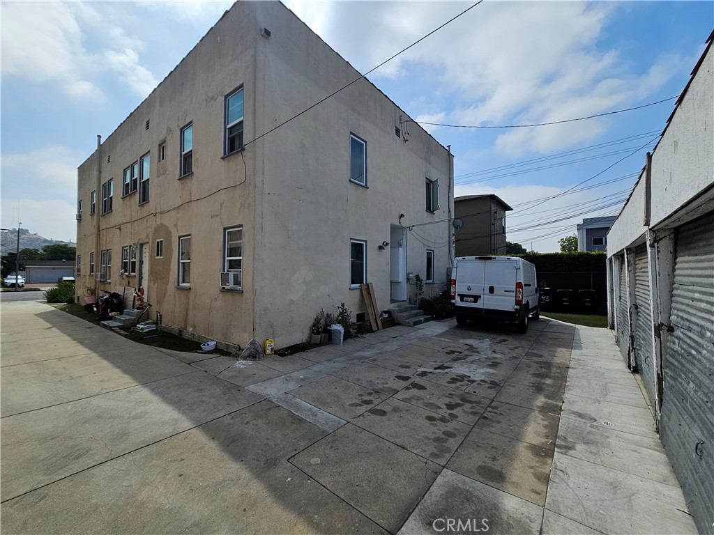 main property photo 5