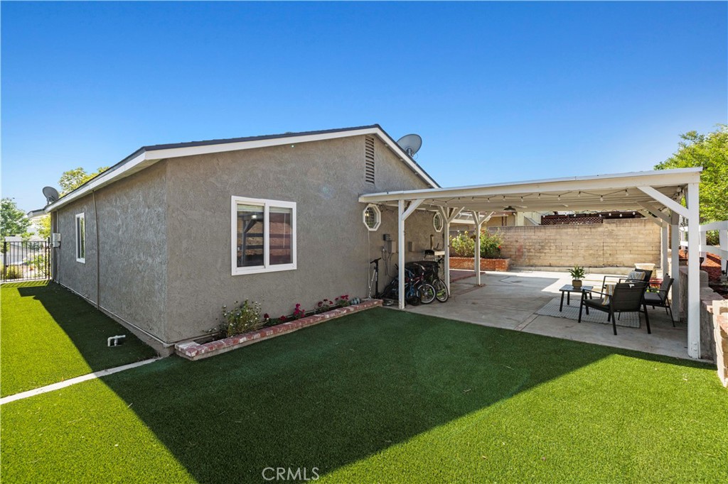 main property photo 41