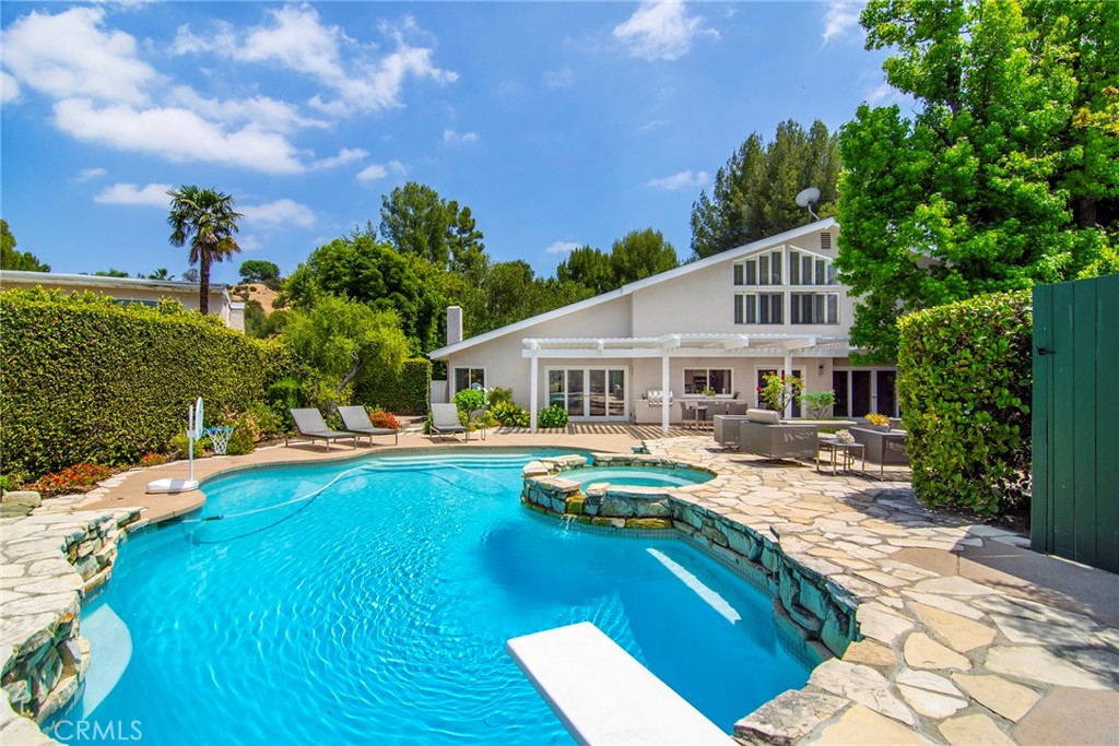 main property photo 49