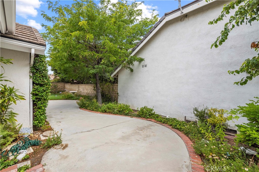 main property photo 49