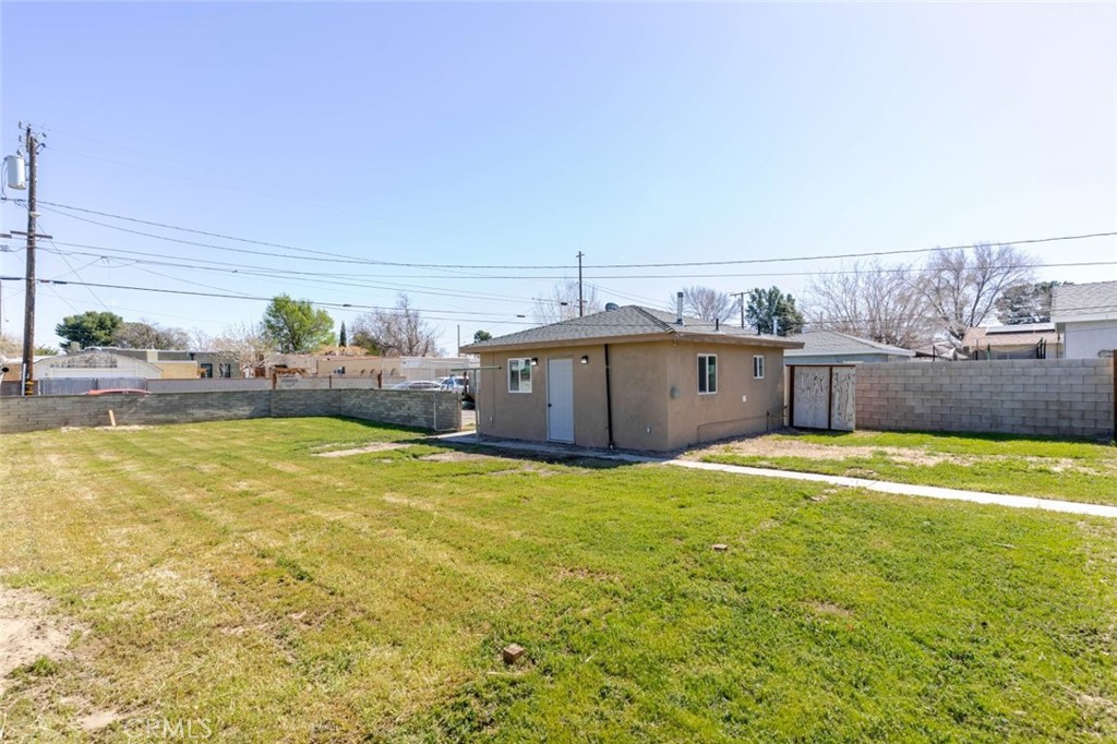 main property photo 30