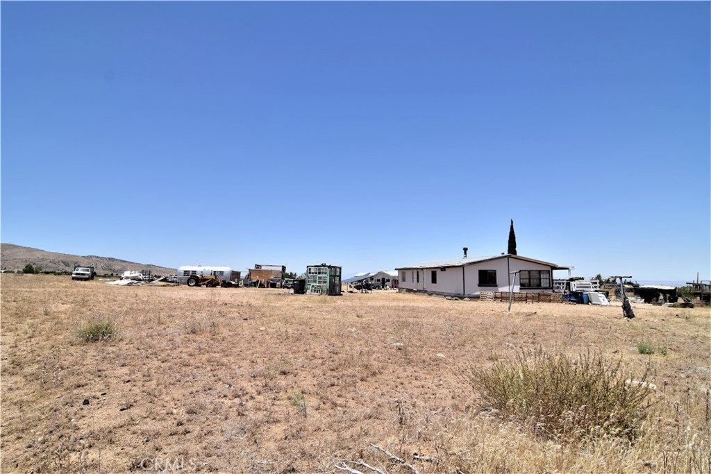 main property photo 10