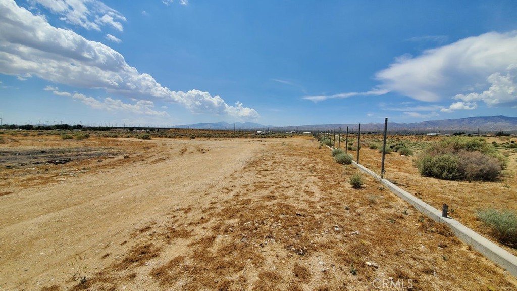 main property photo 12