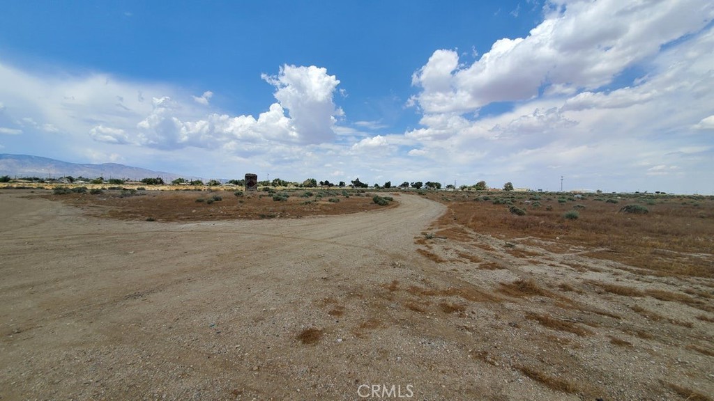 main property photo 7