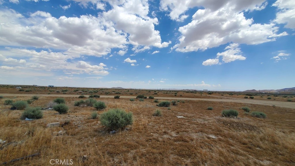 main property photo 9
