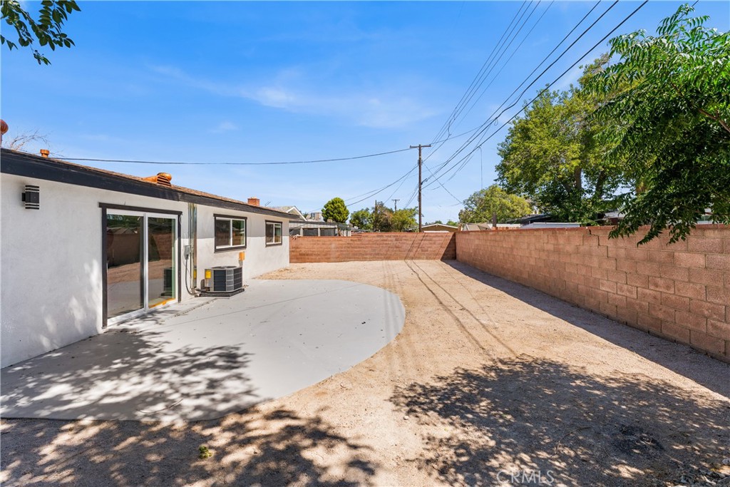 main property photo 40