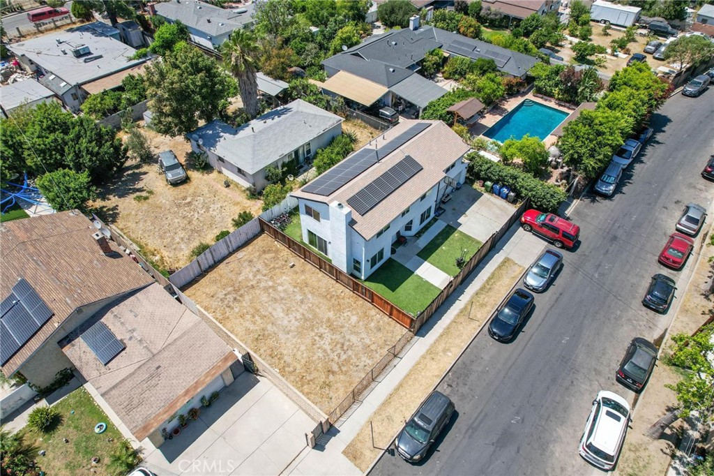 main property photo 13