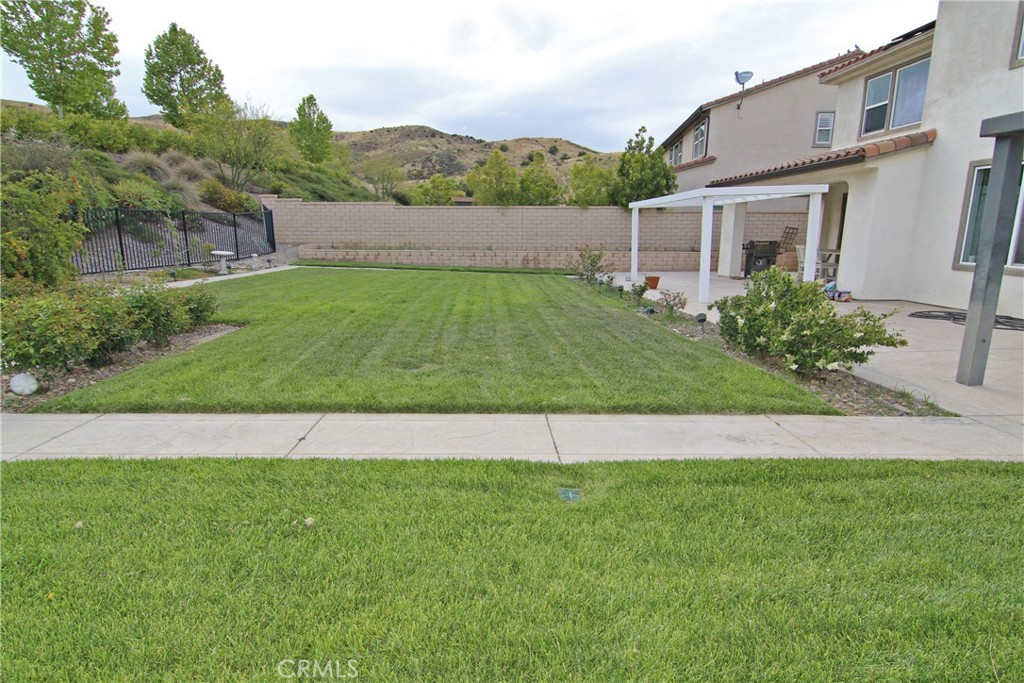 main property photo 30