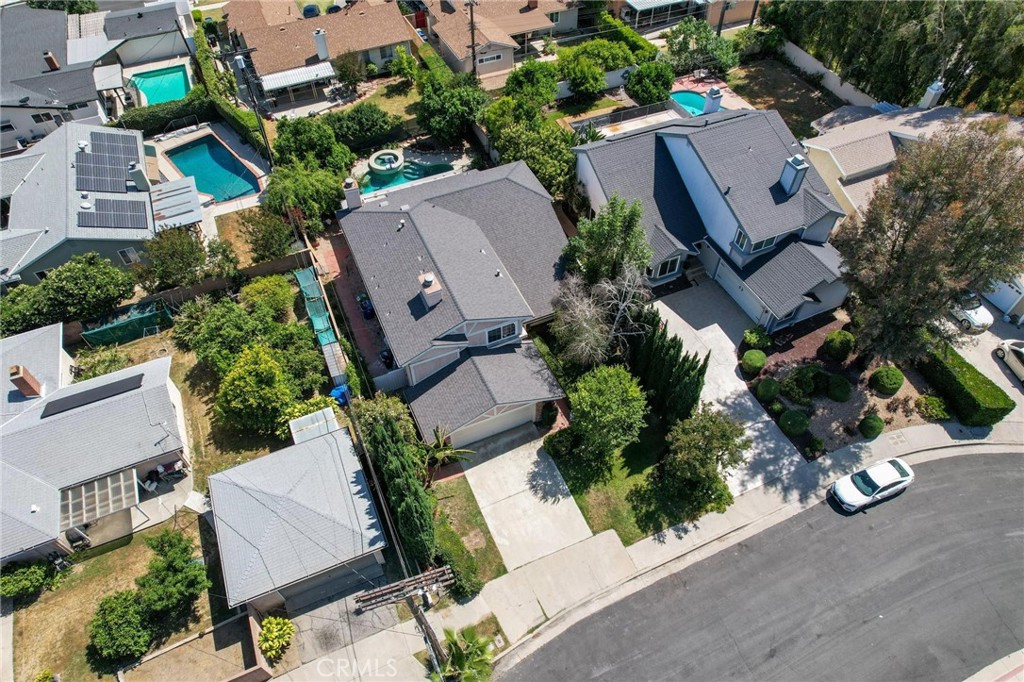 main property photo 50