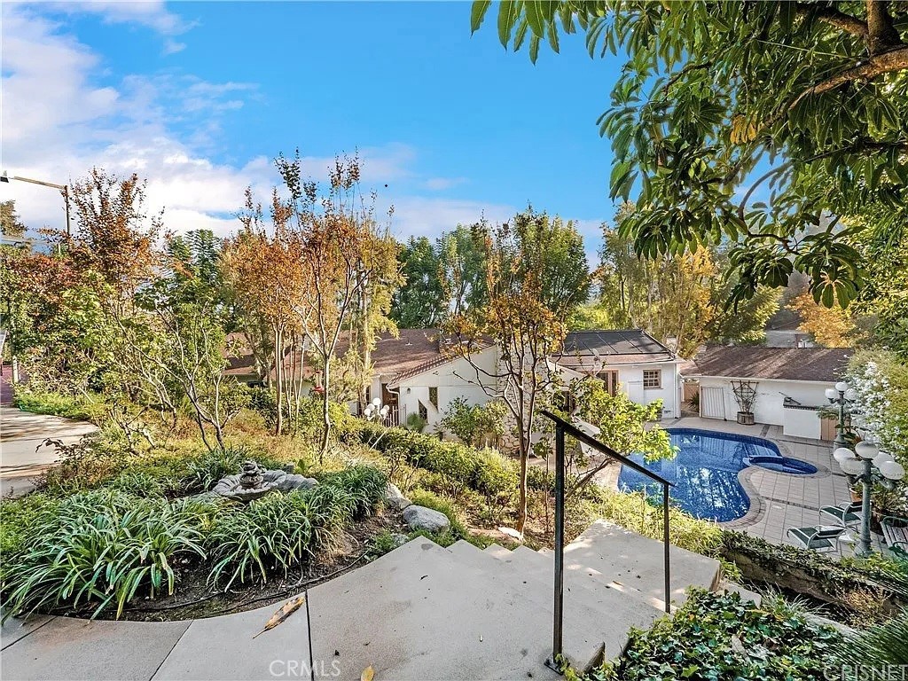 main property photo 48