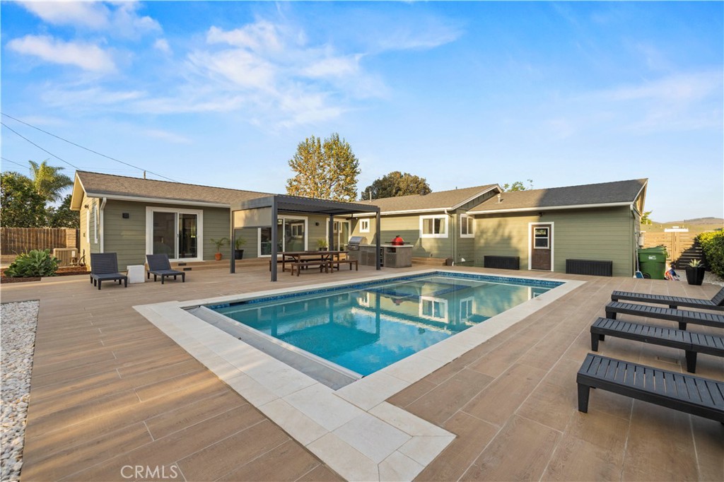 main property photo 57