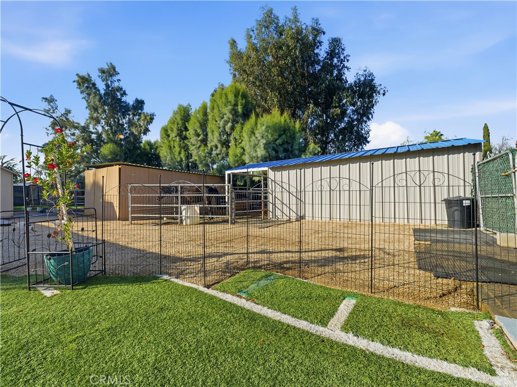 main property photo 45